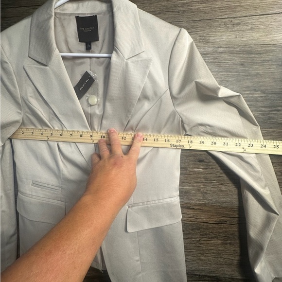 The Limited Cream Tan Blazer Jacket Tailored Fit Notched Lapels - Picture 10 of 15